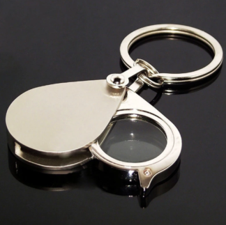 Magnifying glass 8 x on keyring.
